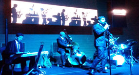 Evento com Brasil jazz trio e David Kerr no Hotel Unique - SP. Música lounge durante o jantar de gala da Câmara de comércio Brasil - Canadá.